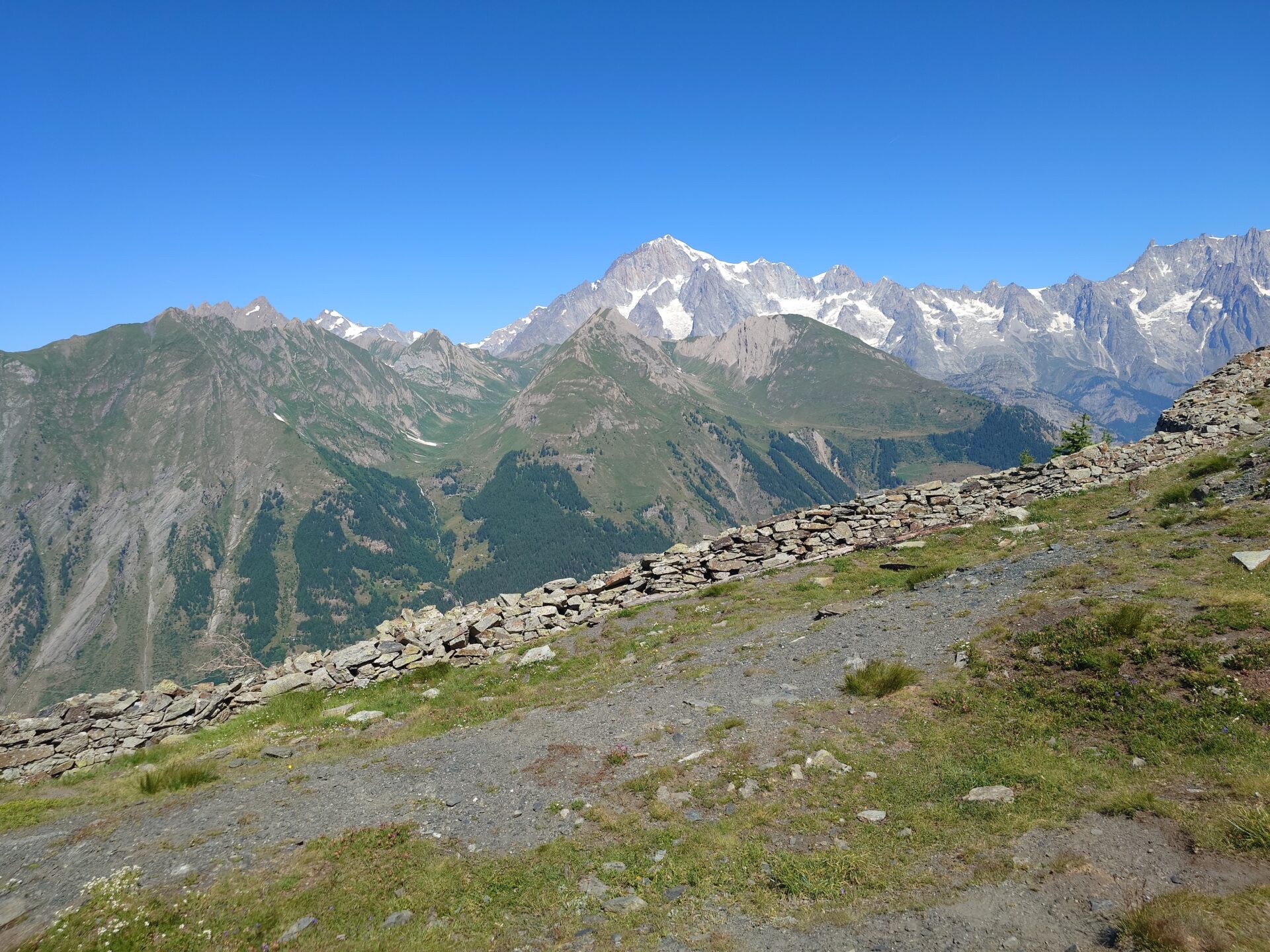 Franz Frosch Valle D Aosta Gefuehrte Touren Mountainbikereisen