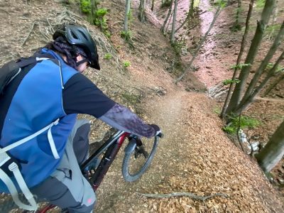 Comersee Trail-Attack mountainbikereisen.ch