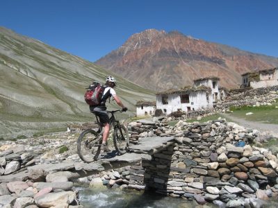 grosse-himalaya-überquerung-zanskar-mountainbikereisen