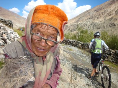 grosse-himalaya-überquerung-zanskar-mountainbikereisen