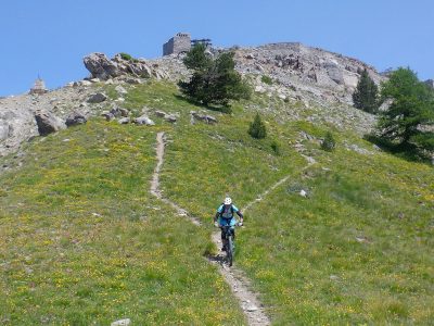 briancon-trail-attack-mountainbikreisen-geführte-touren