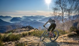 mountainbiking-singletrails-ticino-tessin-mountainbikereisen.ch Bild: Alex Buschor