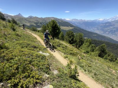 Valle-Aosta-Mountainbikereisen-Singletrails-geführte-Touren