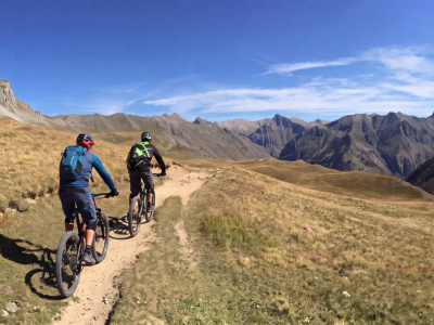 barre-des-ecrins-mtb-umrundung-mountainbikereisen