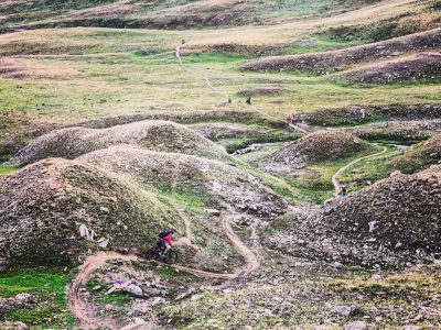 Valle-Aosta-Mountainbikereisen-Singletrails-geführte-Touren