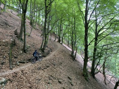 Mountainbiken-Tessin-Giro-dei-Laghi-mountainbikereisen.ch