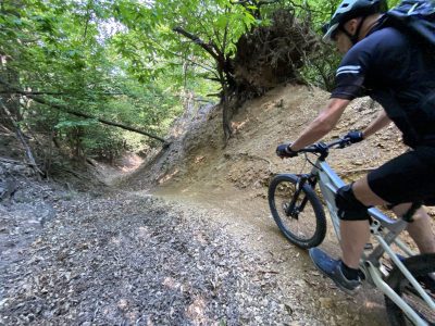 Mountainbiking Singletrails Ticino Tessin mountainbikereisen.ch