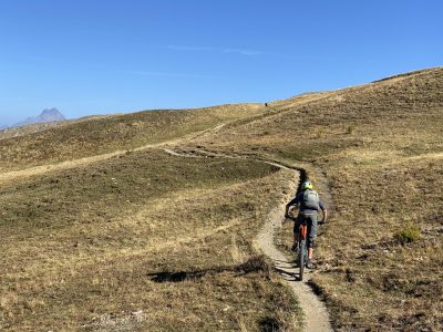 Aufstieg Monte Tibert mountainbikereisen.ch