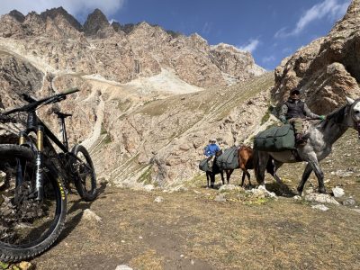 kirgisien-kirgistan-kirgisistan-mountainbike-reisen