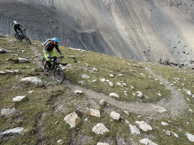 kirgisien-kirgistan-kirgisistan-mountainbike-reisen