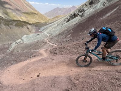 kirgisien-kirgistan-kirgisistan-mountainbike-reisen