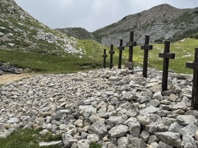 dynamite-trails-dolomiten-mountainbike-reisen-geführte-touren-singletrails