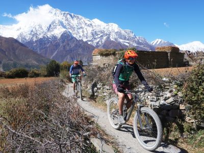 Mountainbiking Himalaya Mustang Nepal mountainbikereisen.ch