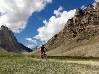 grosse-himalaya-überquerung-zanskar-mountainbikereisen
