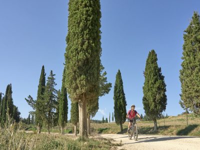 Trans Toskana E-MTB Mountainbikereisen ©Gettyimages