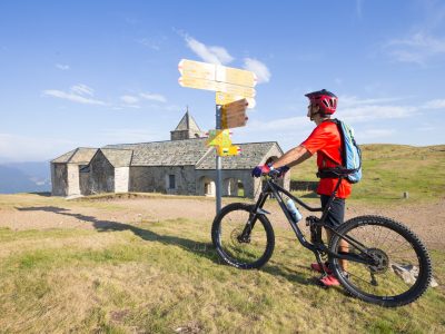 mountainbiking-singletrails-ticino-tessin-mountainbikereisen.ch Bild: Davide Adamoli