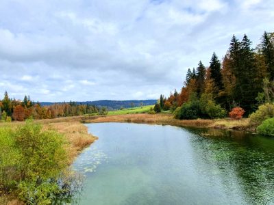 Automne Lac Saint Point Passerelle Port Titi ©Cyrielle Viey (3)