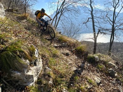 comersee-trail-attack-mountainbike-reisen-geführte-touren