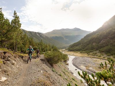 graubunden-Flowtrails-mountainbikereisen Bild:Filip Zuan