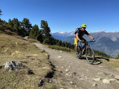 Valle-Aosta-Mountainbikereisen-Singletrails-geführte-Touren