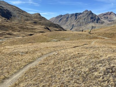 Valle-Aosta-Mountainbikereisen-Singletrails-geführte-Touren